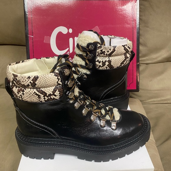 Circus Boots by Sam Edelman - Picture 2 of 6